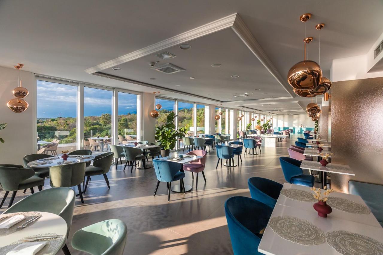 נובליה Hotel In Excelsis מראה חיצוני תמונה