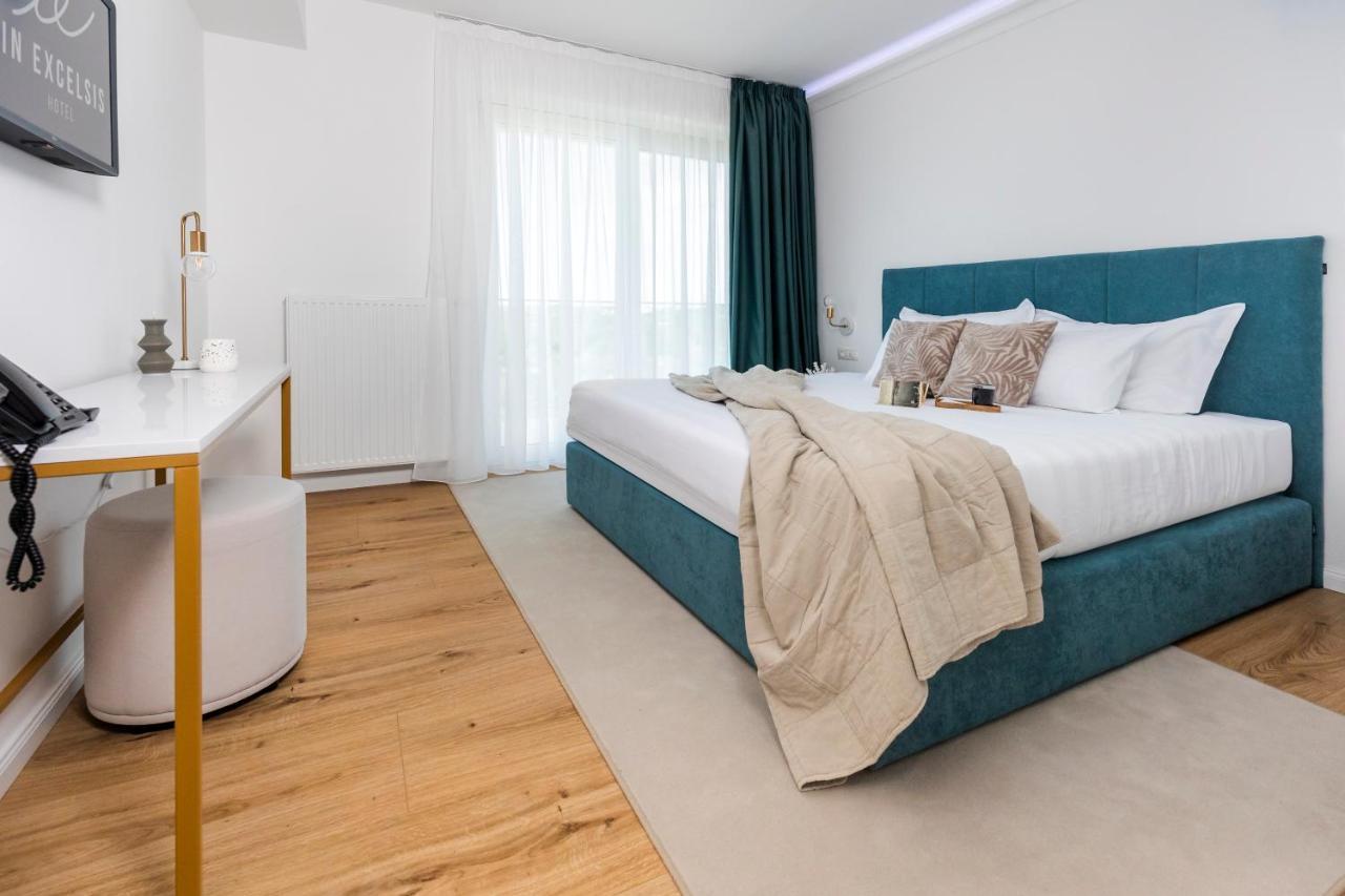 נובליה Hotel In Excelsis מראה חיצוני תמונה